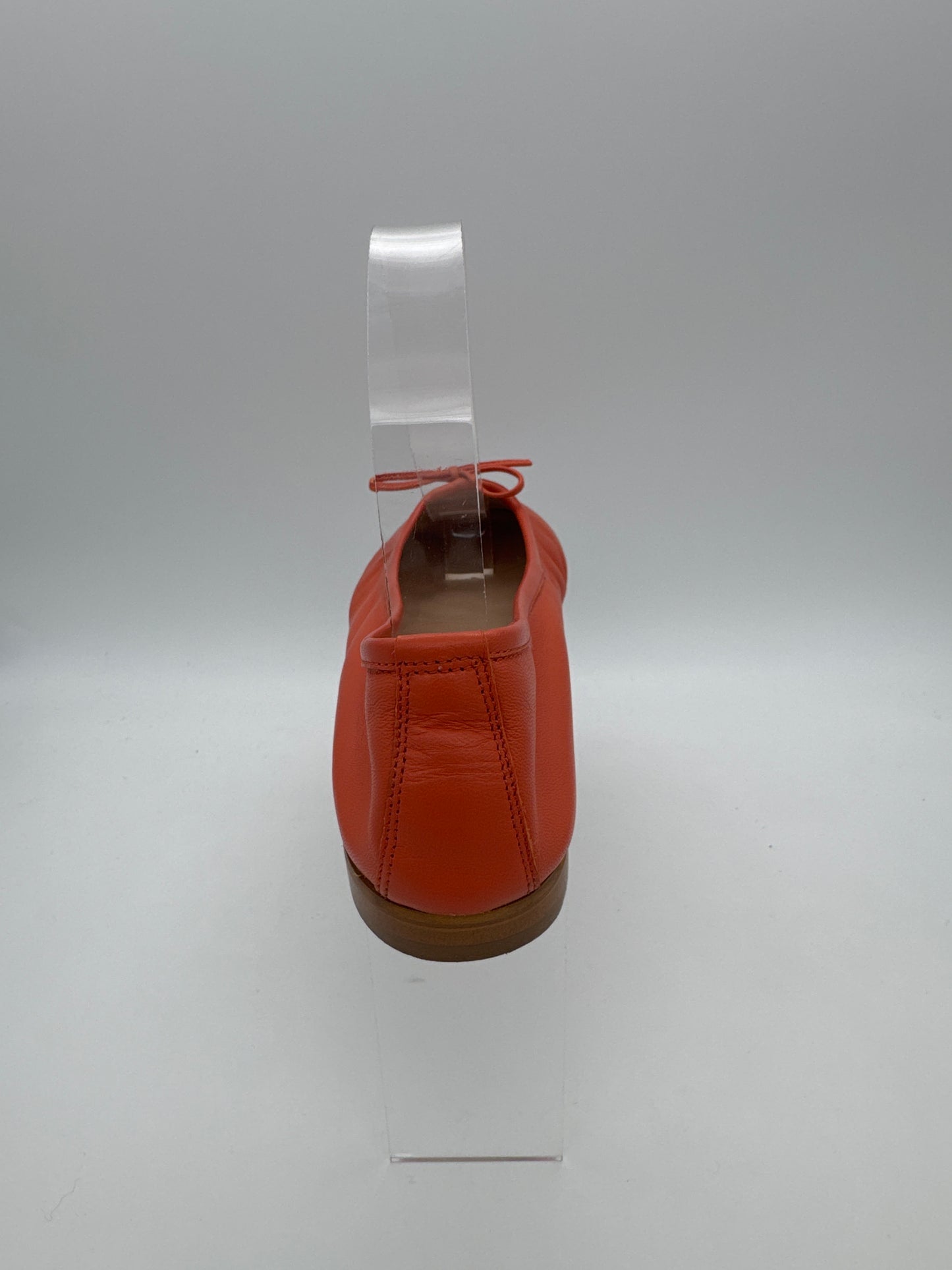 REQINS - CARMEN CUIR CC - S25216