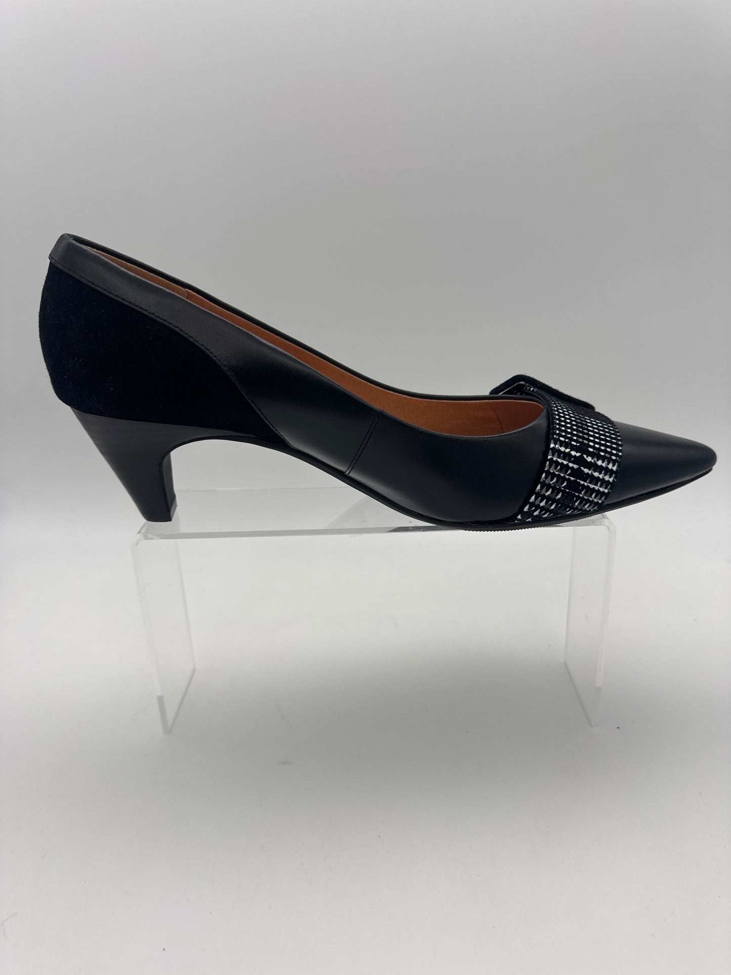 EMILIE KARSTON - PEDGE - S25223