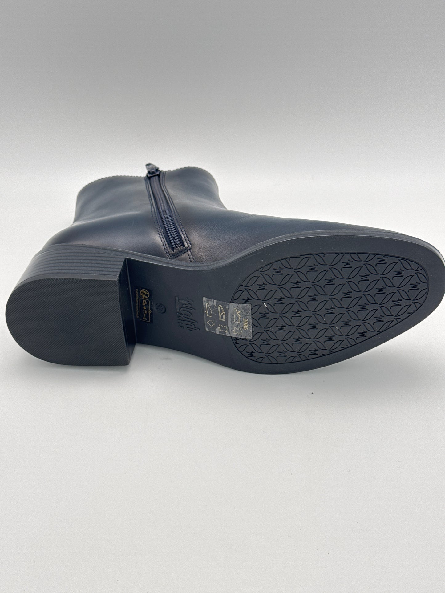 MAMZELLE - JULIUS - S25098