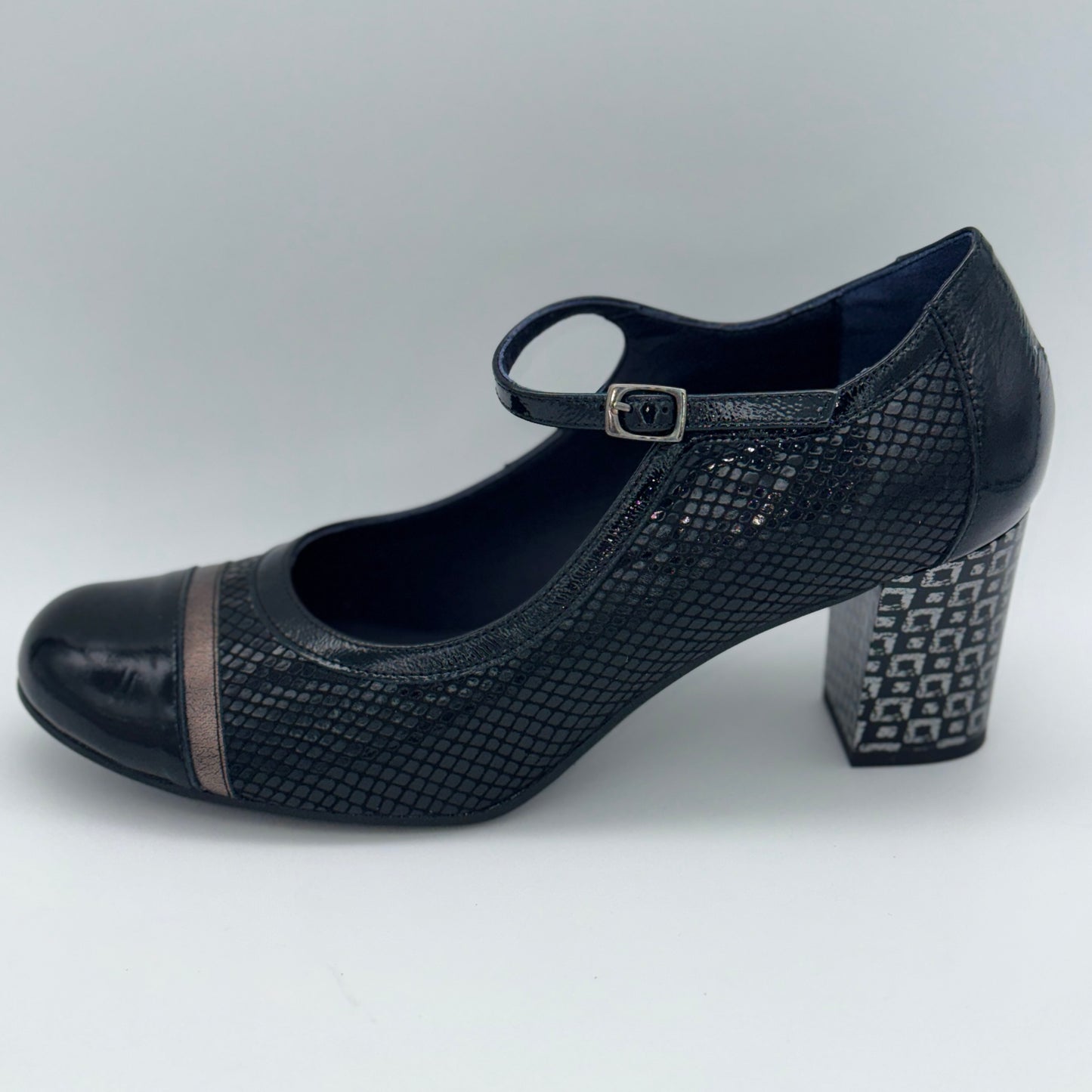 DORKING - D8669 - S25071
