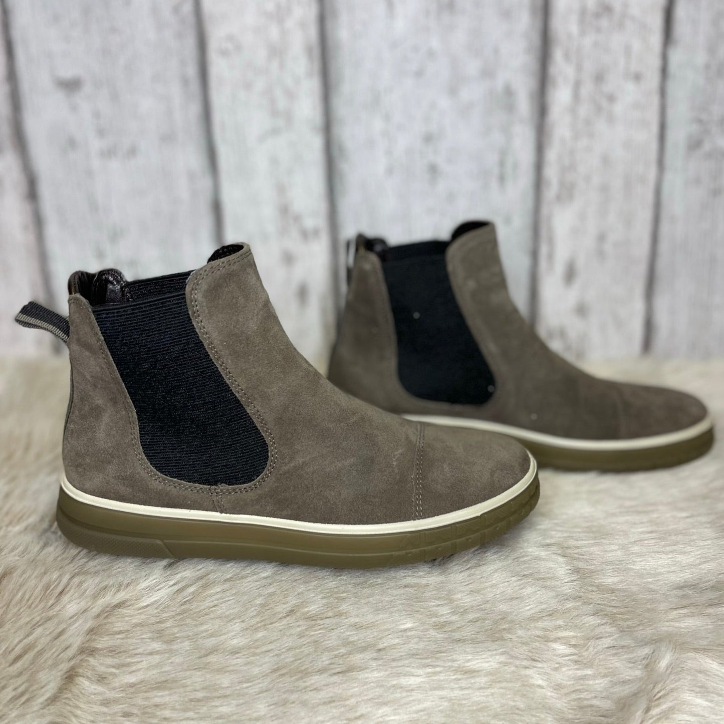 Ara - 1225209 - S2287H