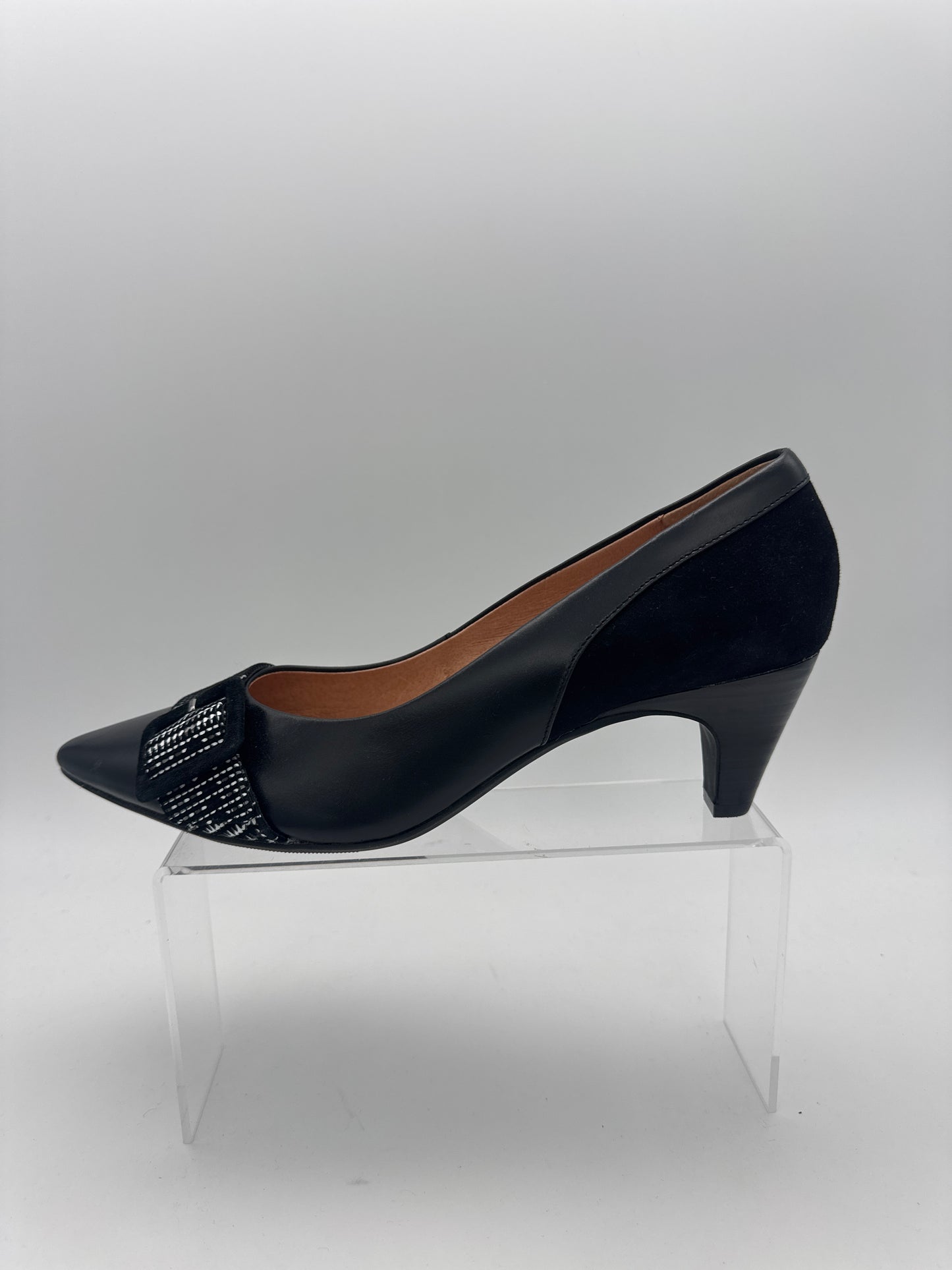 EMILIE KARSTON - PEDGE - S25223