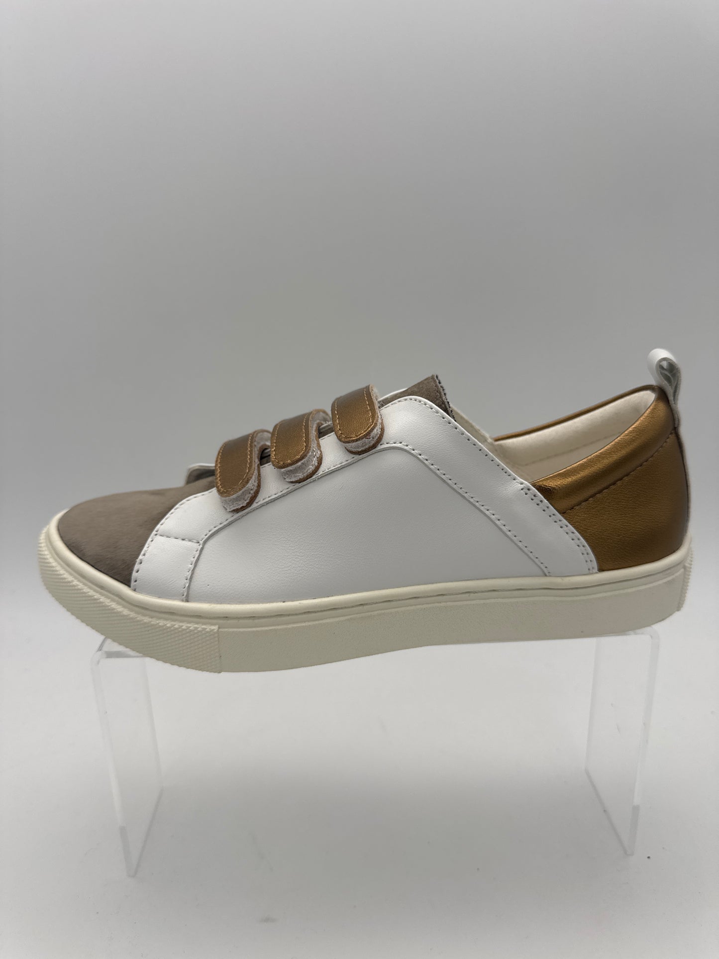 Emilie Karston - TAPOU - S25222