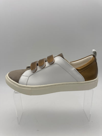 Emilie Karston - TAPOU - S25222