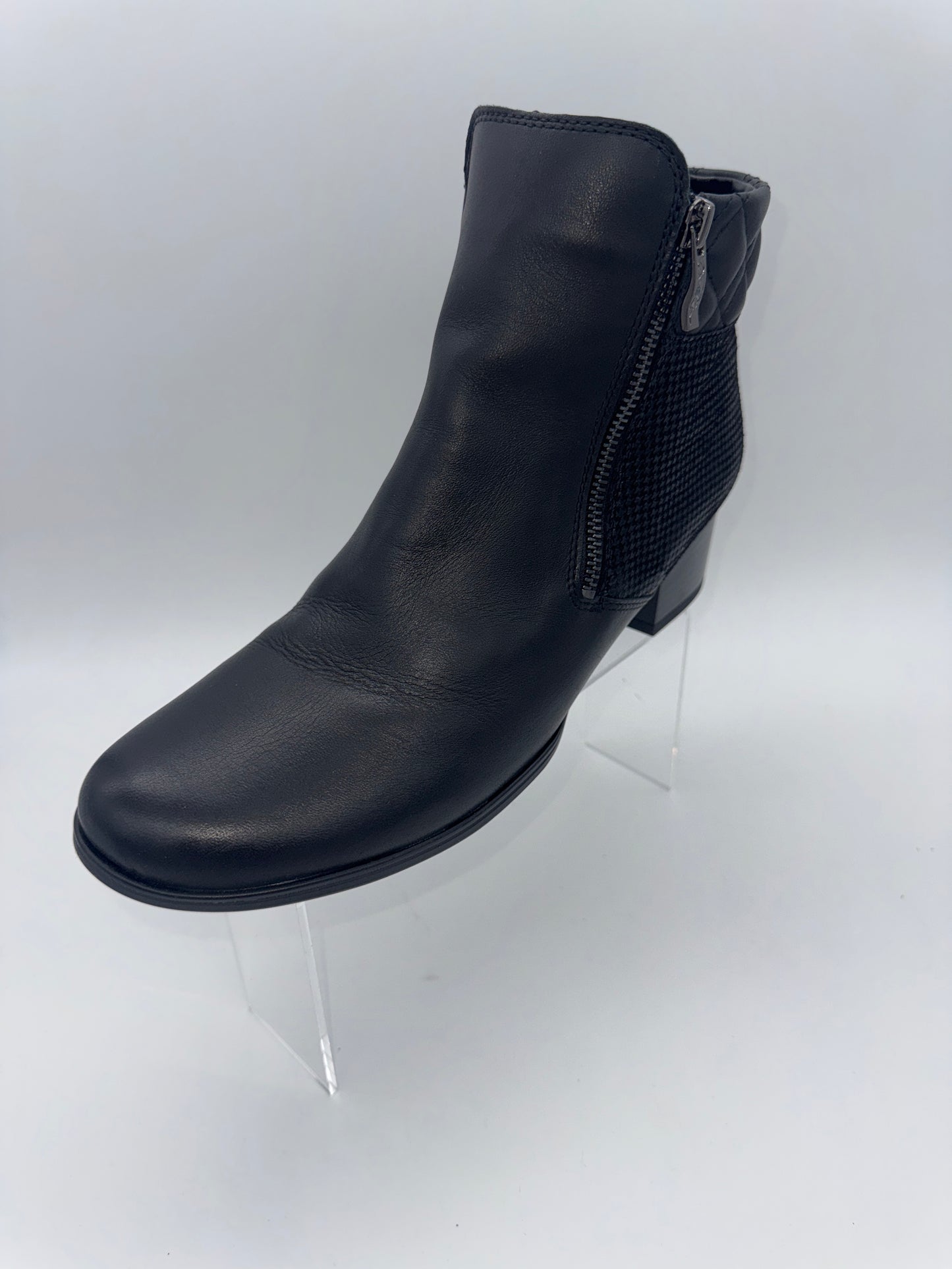 Ara 12-63636-61  s25183