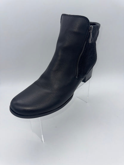 Ara 12-63636-61  s25183