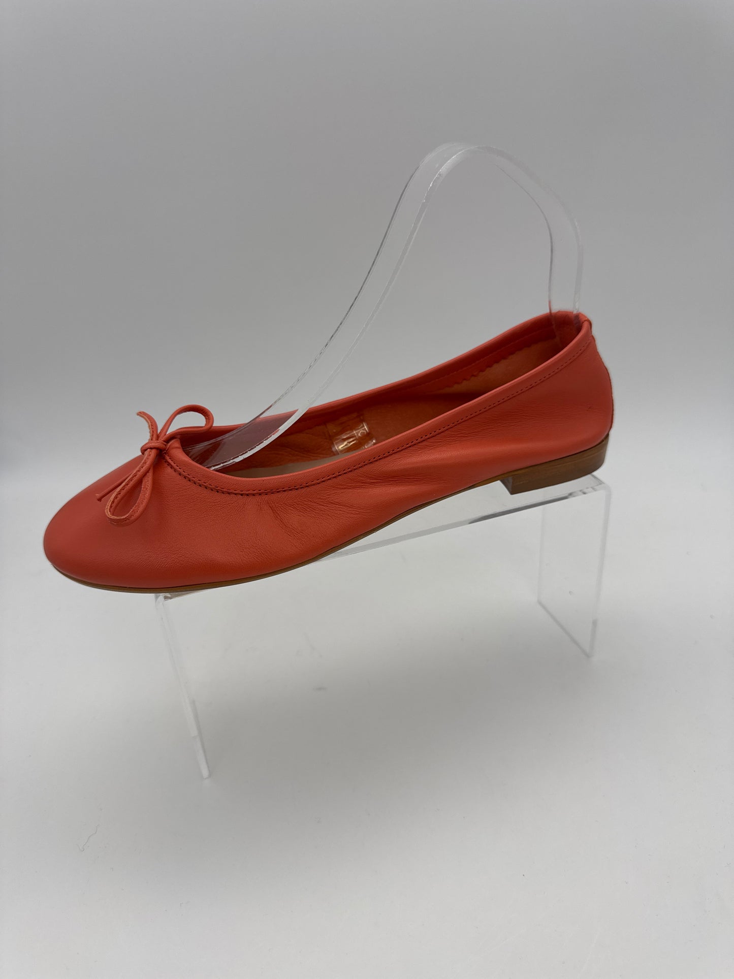 REQINS - CARMEN CUIR CC -   S25216